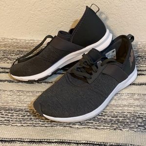 Women’s New Balance Shoes Size 9 Fuelcore Nergize Dark Gray